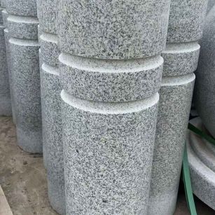 聊城 芝麻白花岗岩挡车柱、隔离柱多少钱