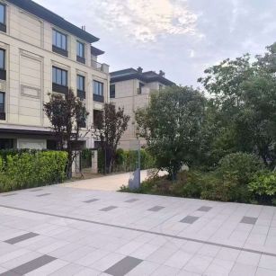 聊城 芝麻白与芝麻白搭配铺装，尺寸1200*600