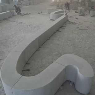 聊城 花岗岩整石坐凳拼装