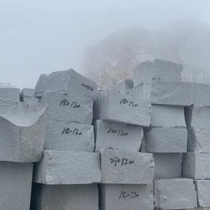 聊城芝麻白花岗石